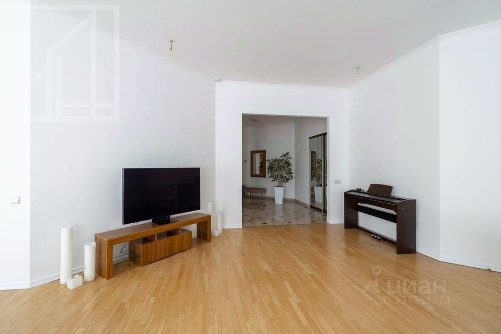 m. Park kultury: Apartment, 4-rooms
