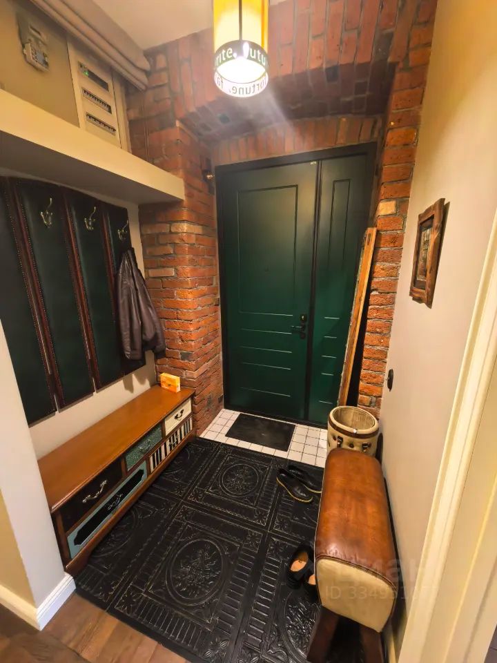 m. Novokuznetskaya: Apartment, 3-rooms