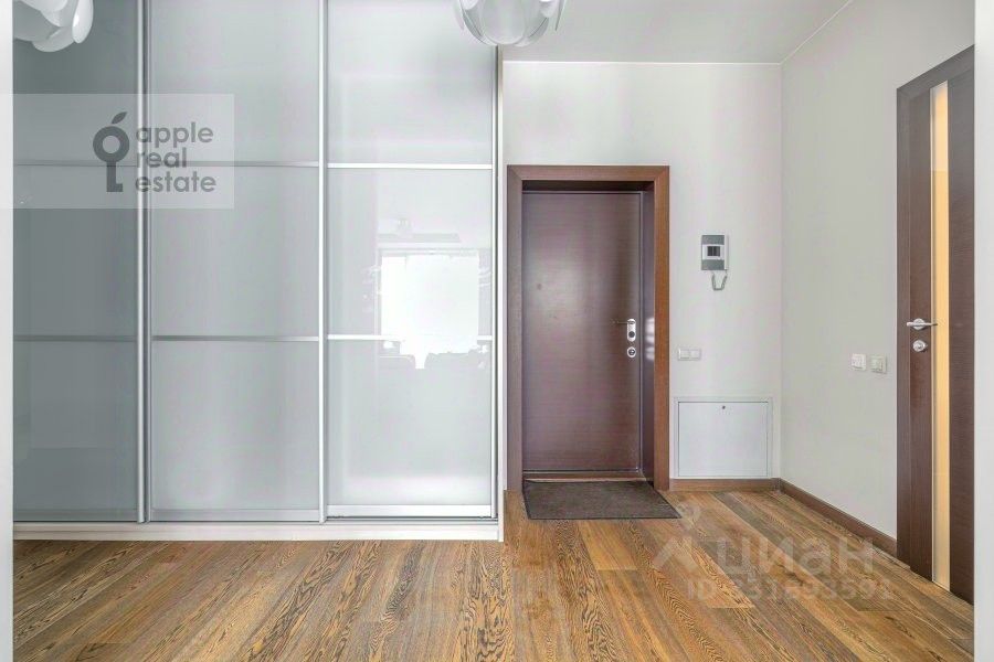 m. Chkalovskaya: Apartment, 3-rooms