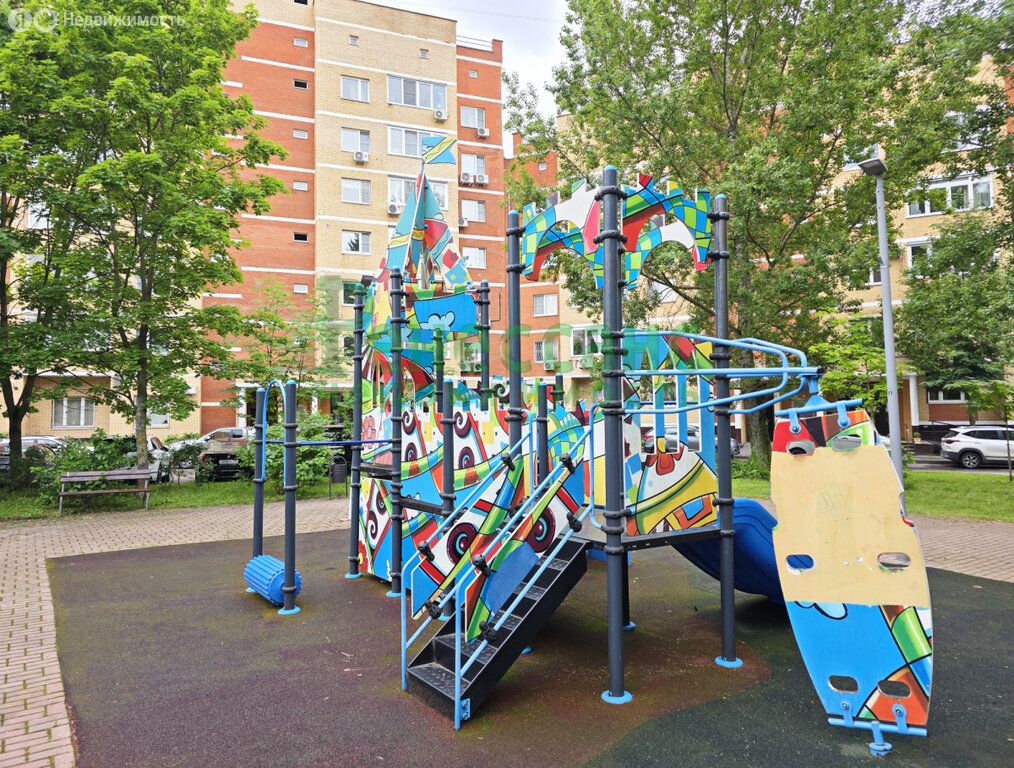 m. Khimki: Apartment, 2-rooms