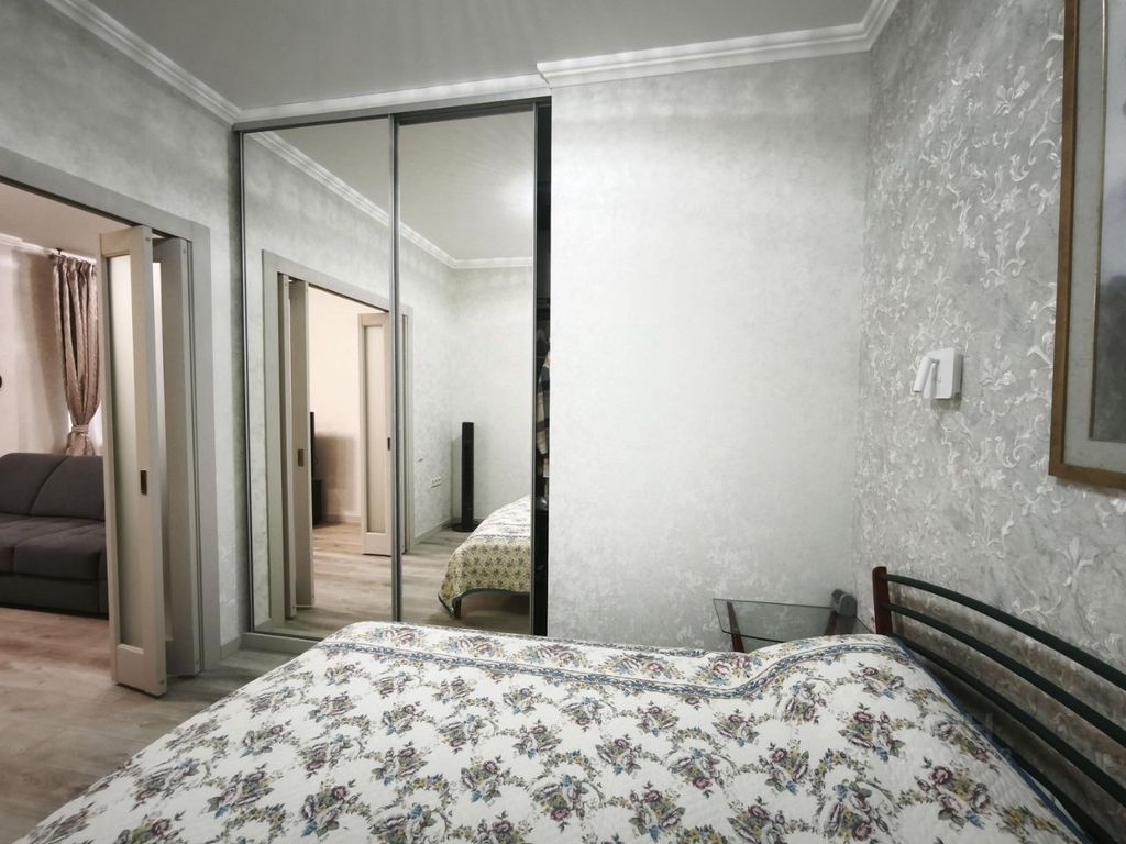 m. Lomonosovsky prospekt: Apartment, 2-rooms