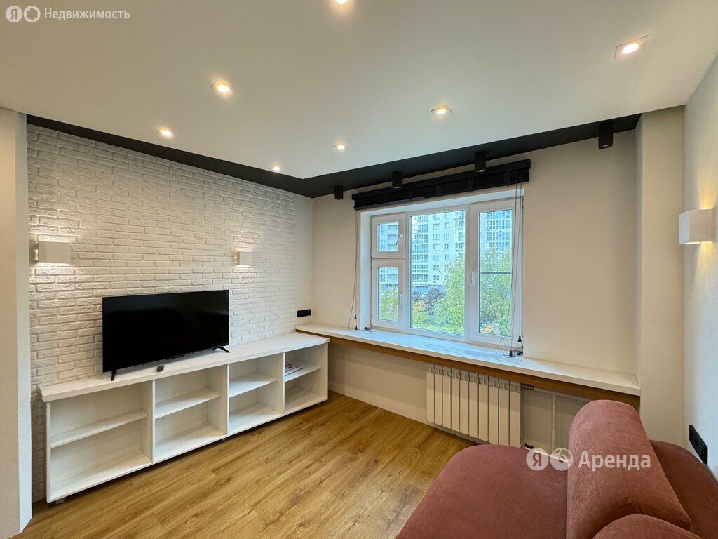 m. Yugo-Zapadnaya: Apartment, 1-rooms