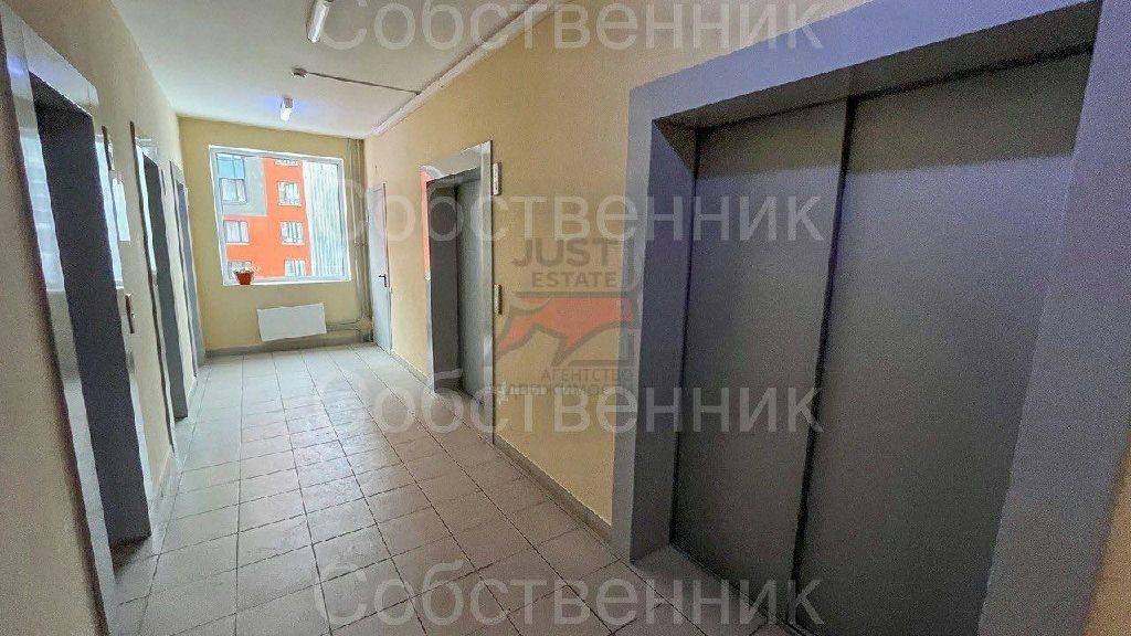 m. ZIL: Apartment, 1-rooms