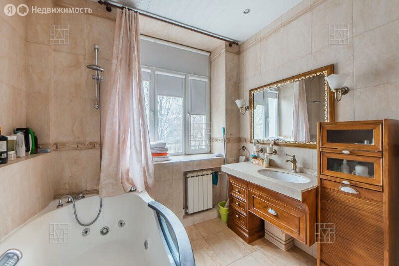 m. Barrikadnaya: Apartment, 2-rooms
