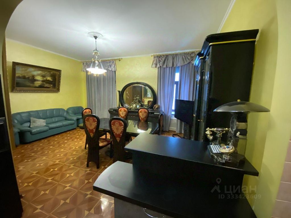 m. Krasnye vorota: Apartment, 2-rooms