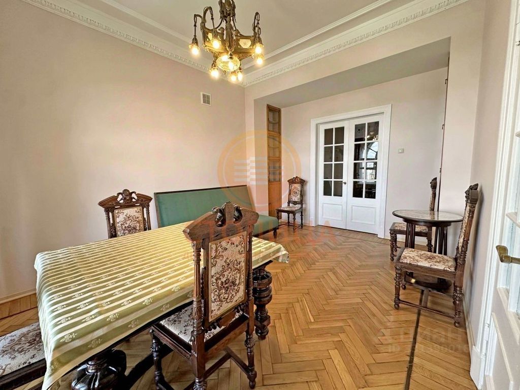m. Kievskaya: Apartment, 2-rooms