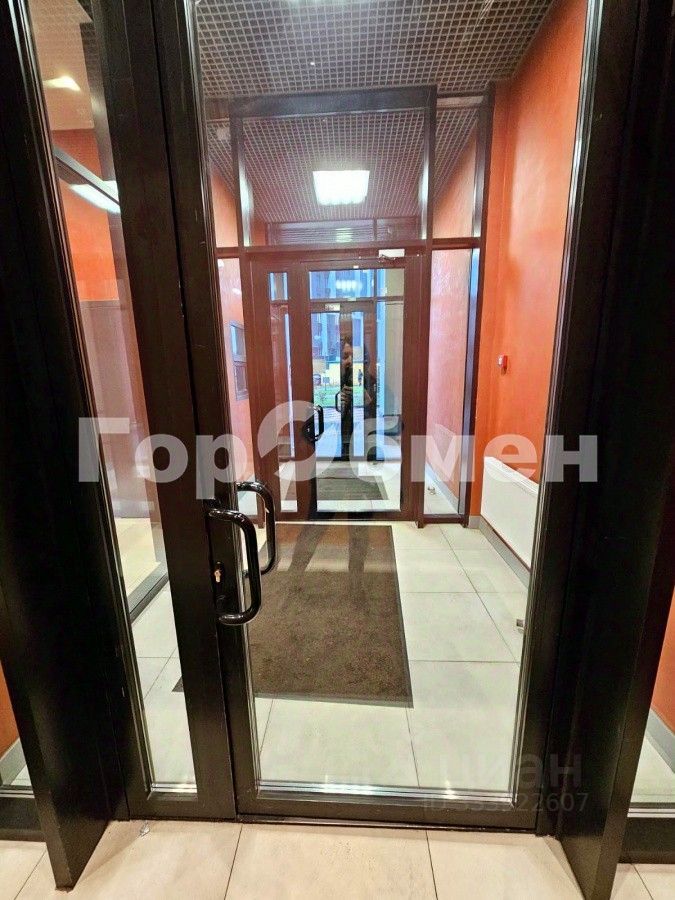 m. Oktyabrskoe pole: Apartment, 2-rooms