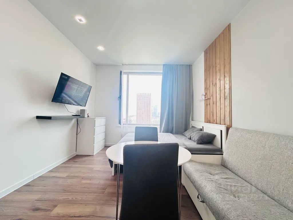 m. Shelepikha: Apartment, studio