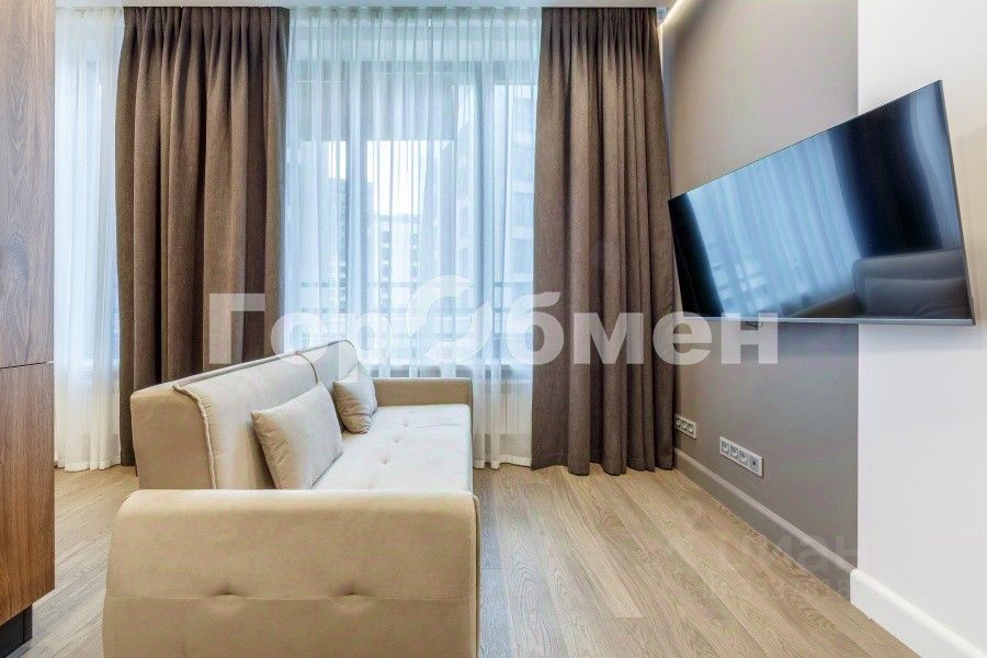 m. ZIL: Apartment, 1-rooms