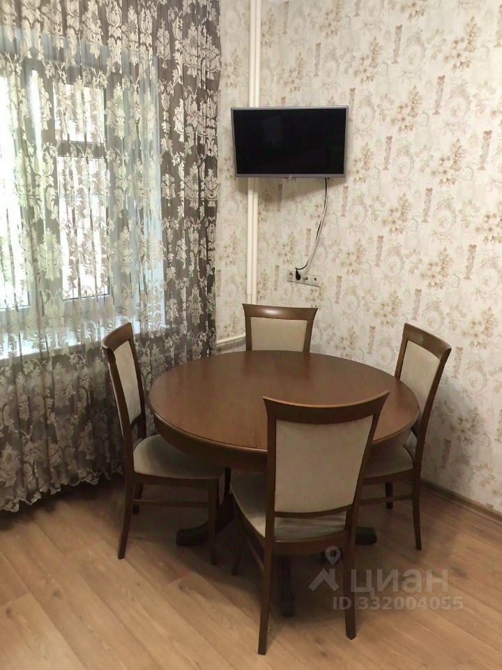 m. Krasny Baltiets: Apartment, 2-rooms