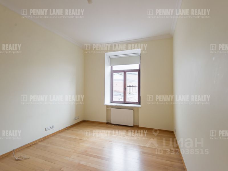m. Kropotkinskaya: Apartment, 4-rooms