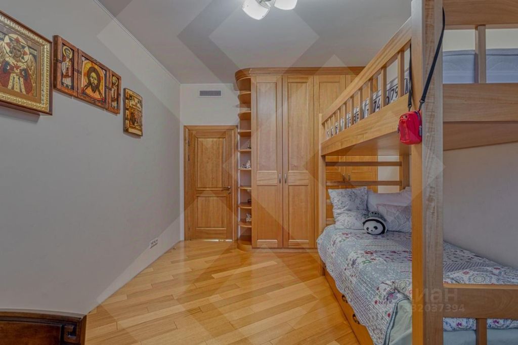 m. Smolenskaya: Apartment, 3-rooms