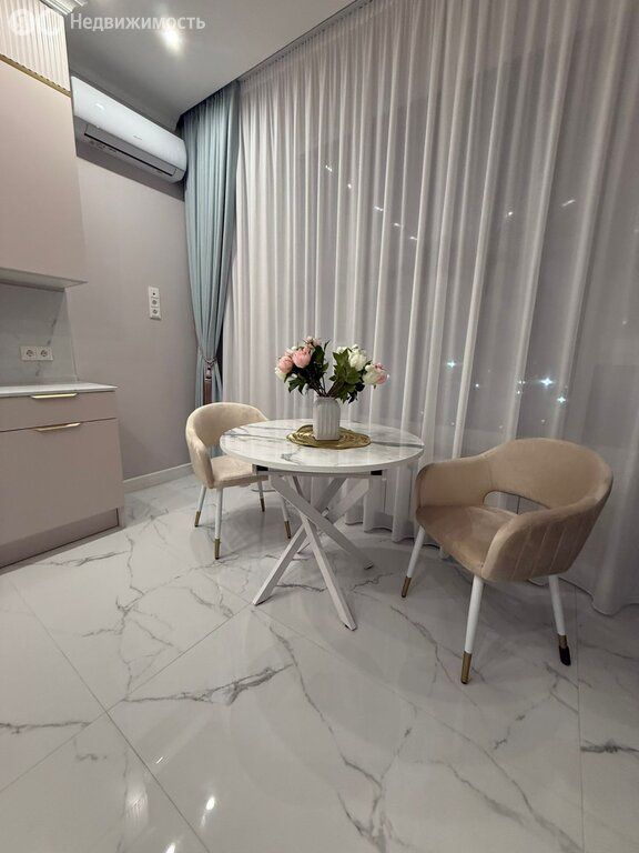 m. Serp i Molot: Apartment, 2-rooms