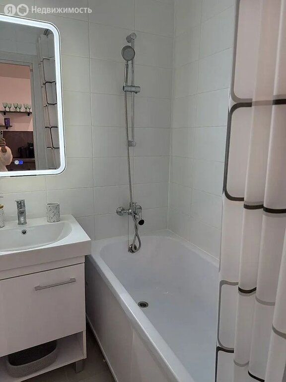 m. Aminyevskaya: Apartment, 1-rooms