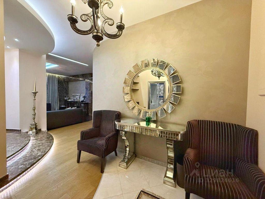 m. Solnechnaya: Apartment, 3-rooms
