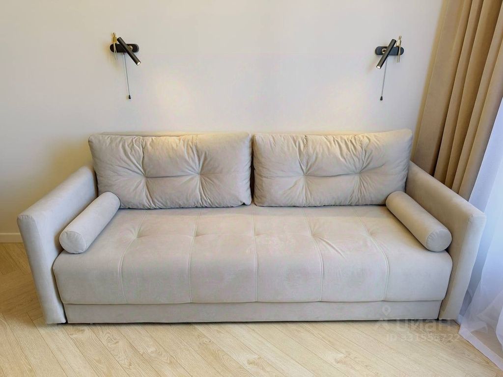m. ZIL: Apartment, 2-rooms