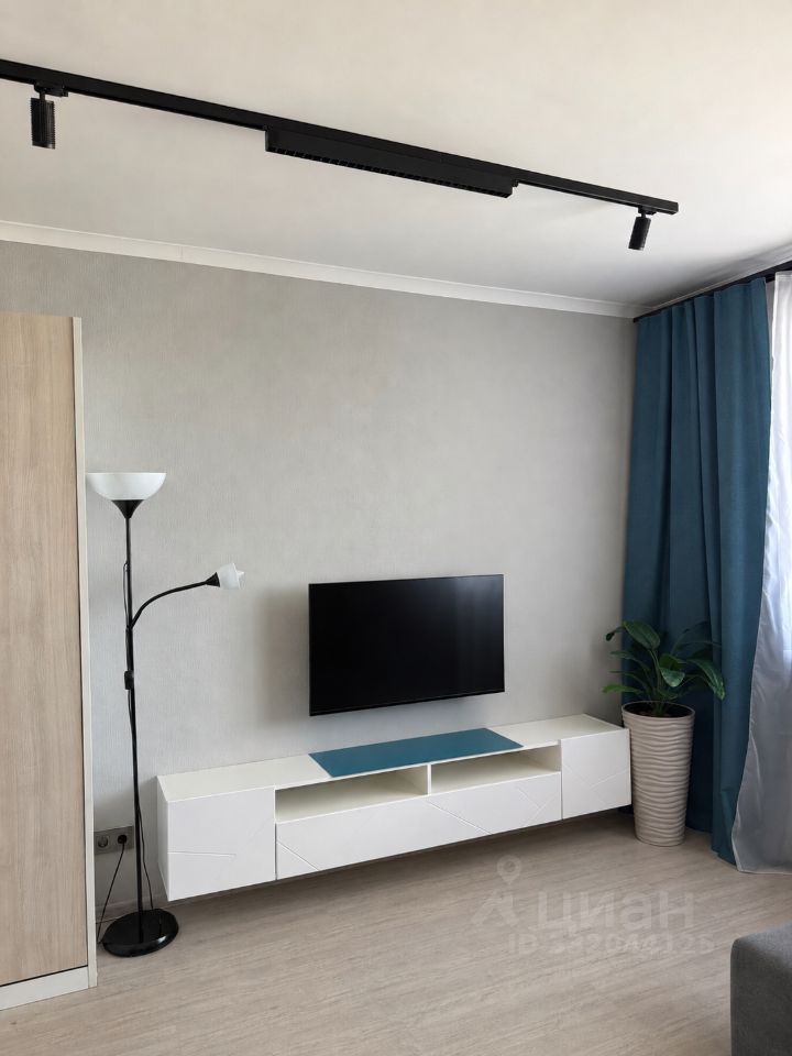 m. Grachevskaya: Apartment, studio