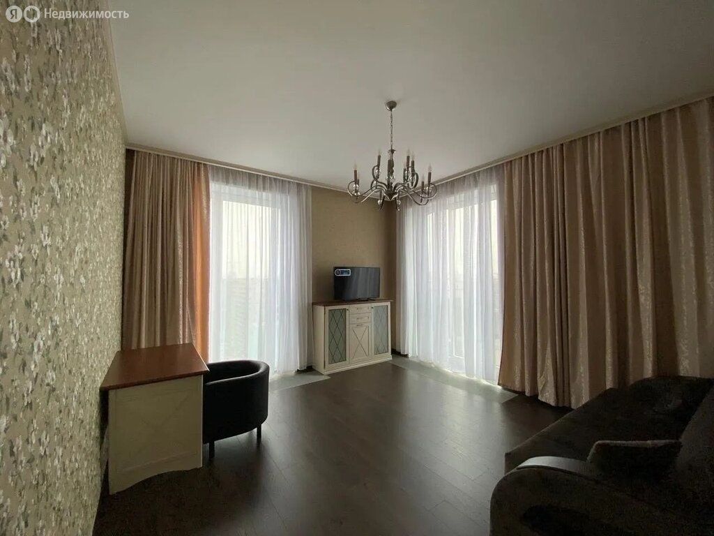 m. ZIL: Apartment, 2-rooms