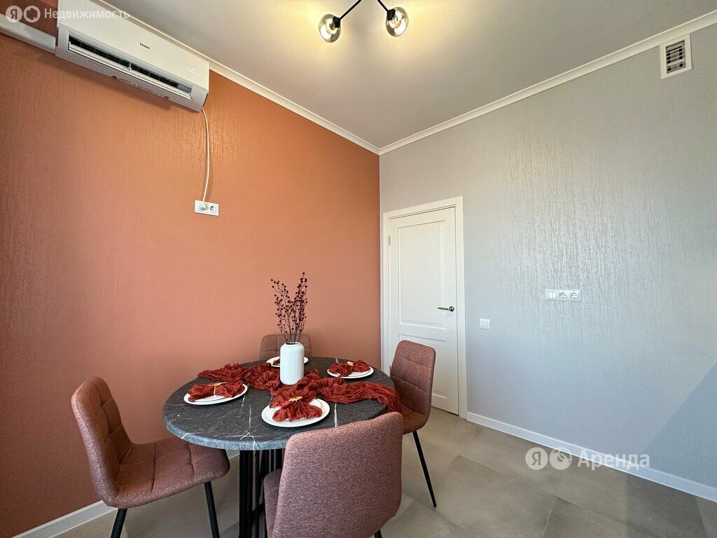 m. Oktyabrskoe pole: Apartment, 2-rooms