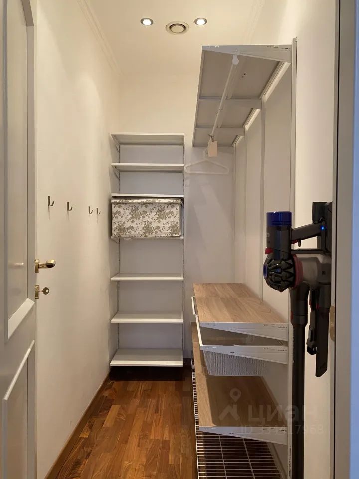 m. Aeroport: Apartment, 3-rooms