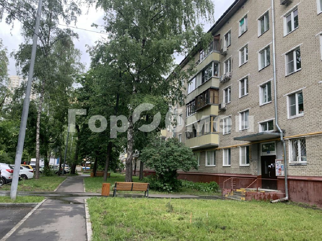 m. Belokamennaya: Apartment, 2-rooms