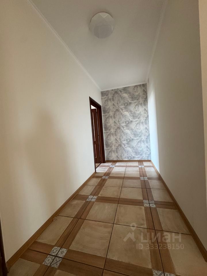 m. Lukhmanovskaya: Apartment, 2-rooms