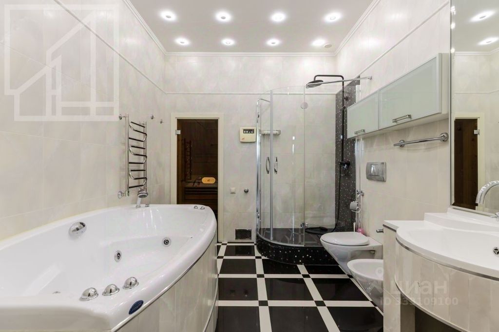 m. Mayakovskaya: Apartment, 4-rooms