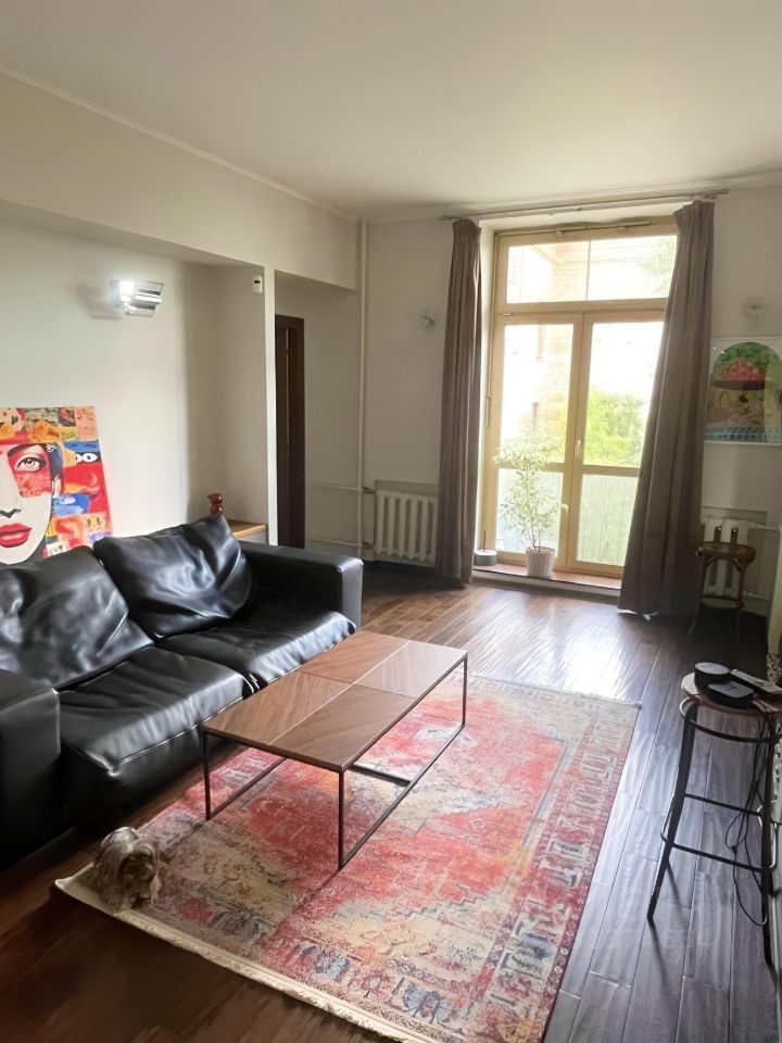m. Oktyabrskoe pole: Apartment, 2-rooms