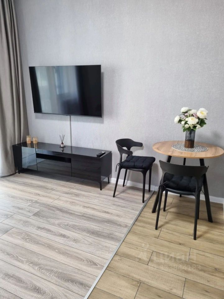 m. Strogino: Apartment, studio