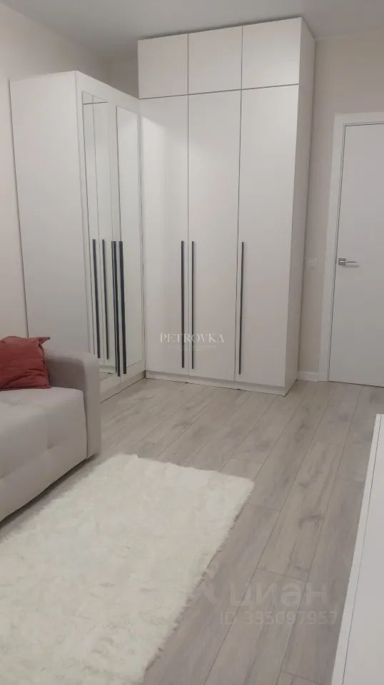m. Krasnogorskaya: Apartment, 1-rooms