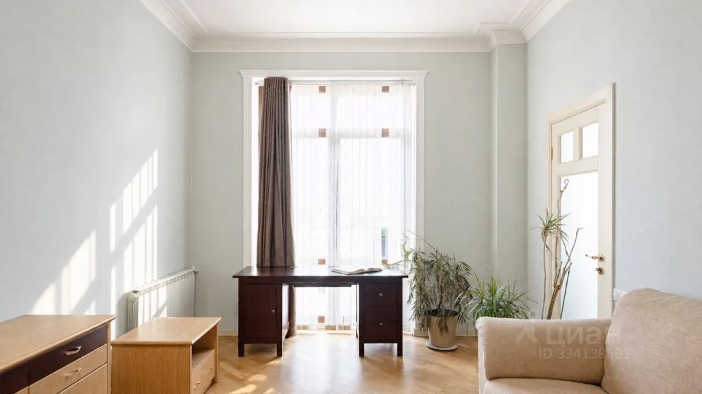m. Mayakovskaya: Apartment, 4-rooms