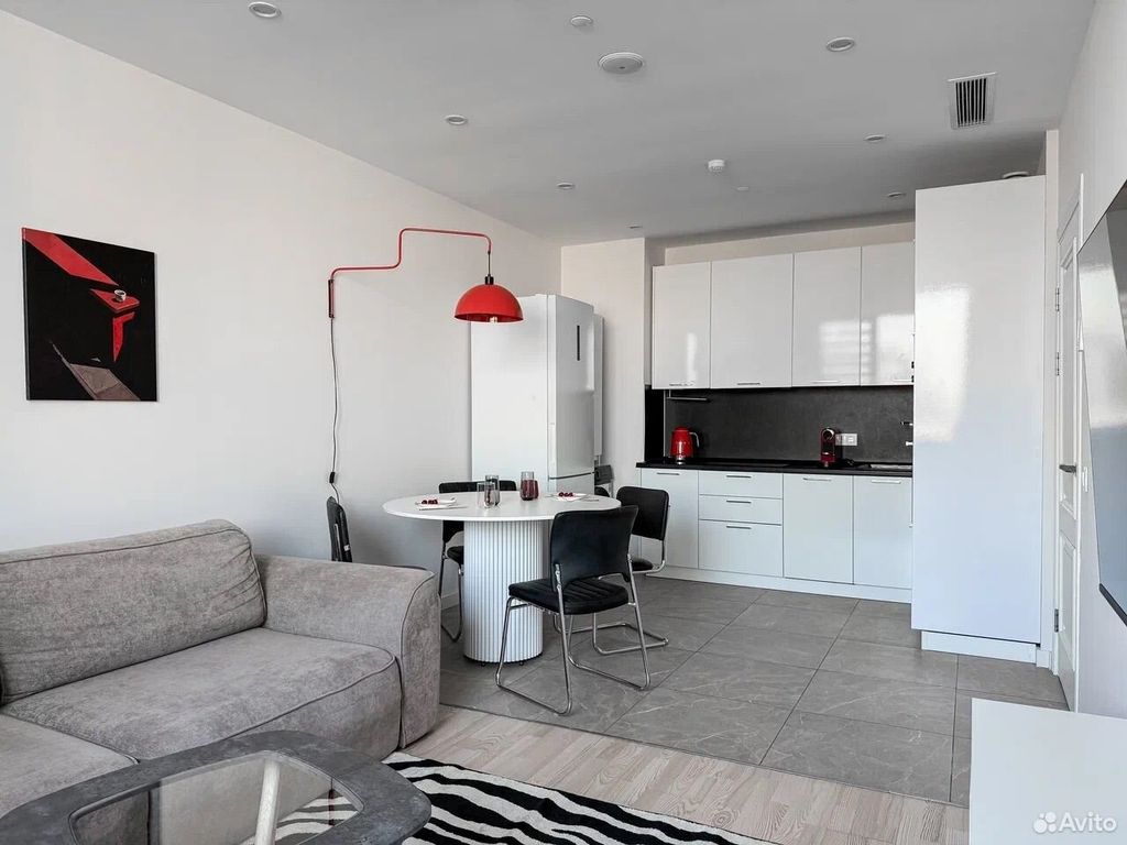 m. Rimskaya: Apartment, 3-rooms