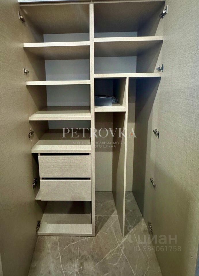 m. Oktyabrskoe pole: Apartment, 2-rooms