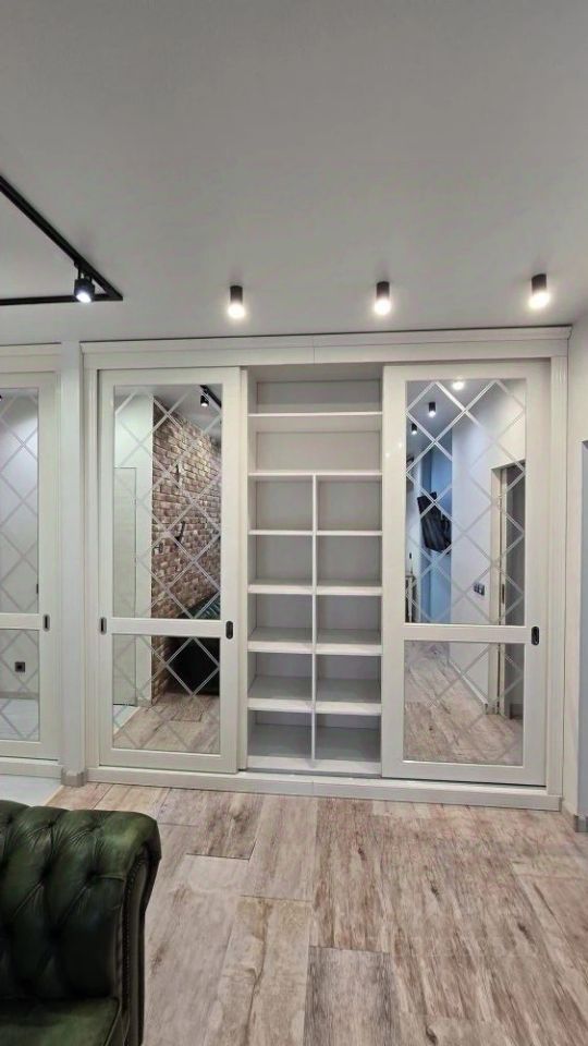m. Pyatnitskoe shosse: Apartment, 3-rooms