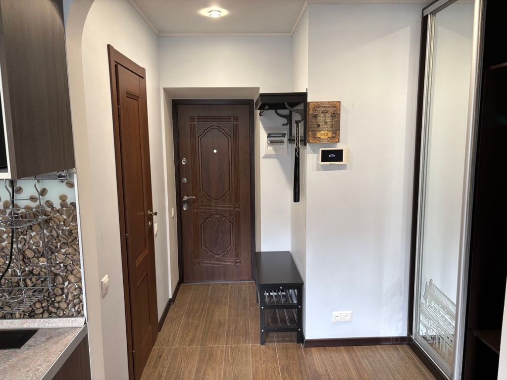 m. Smolenskaya: Apartment, studio