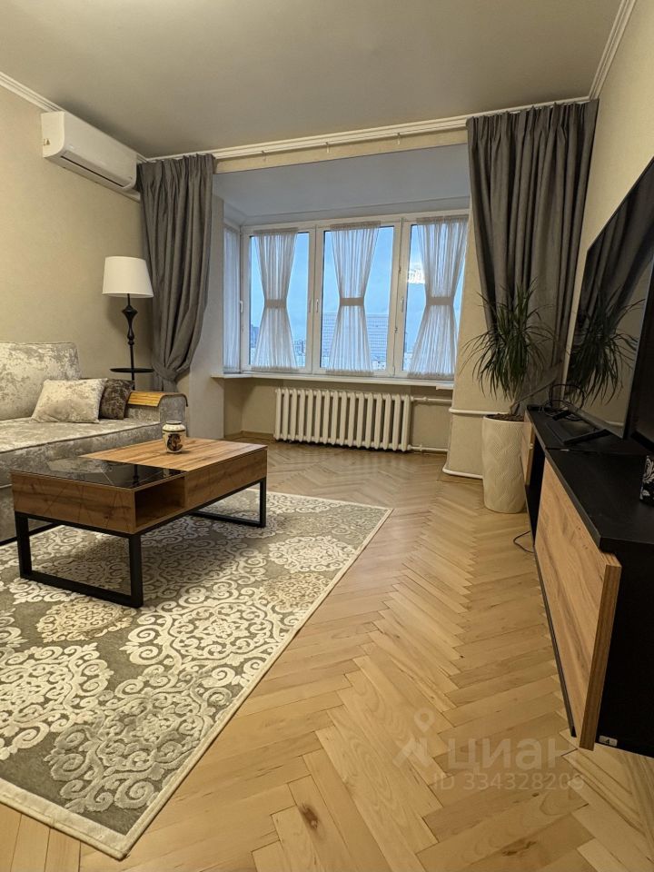 m. Ulitsa 1905 goda: Apartment, 2-rooms