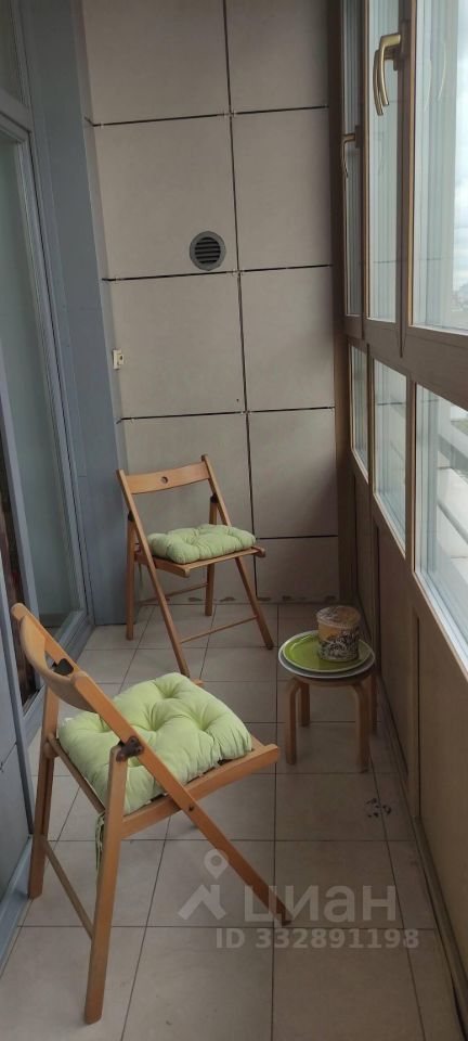 m. Narodnoe Opolchenie: Apartment, 2-rooms
