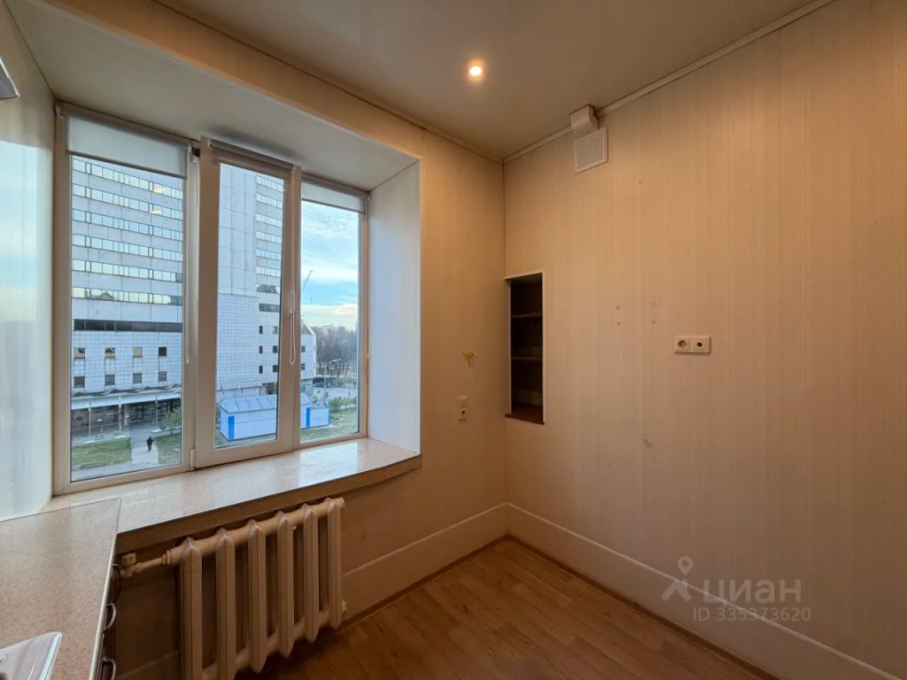 m. Ulitsa 1905 goda: Apartment, 2-rooms