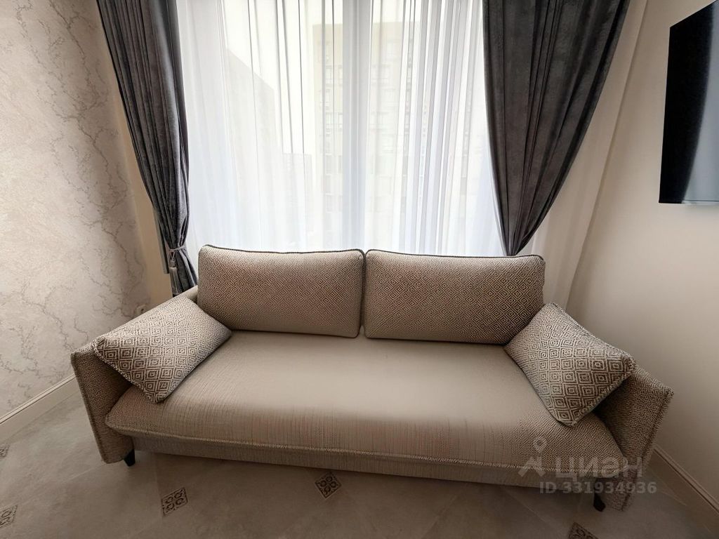 m. ZIL: Apartment, 2-rooms