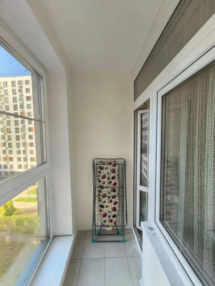 m. Lukhmanovskaya: Apartment, 1-rooms