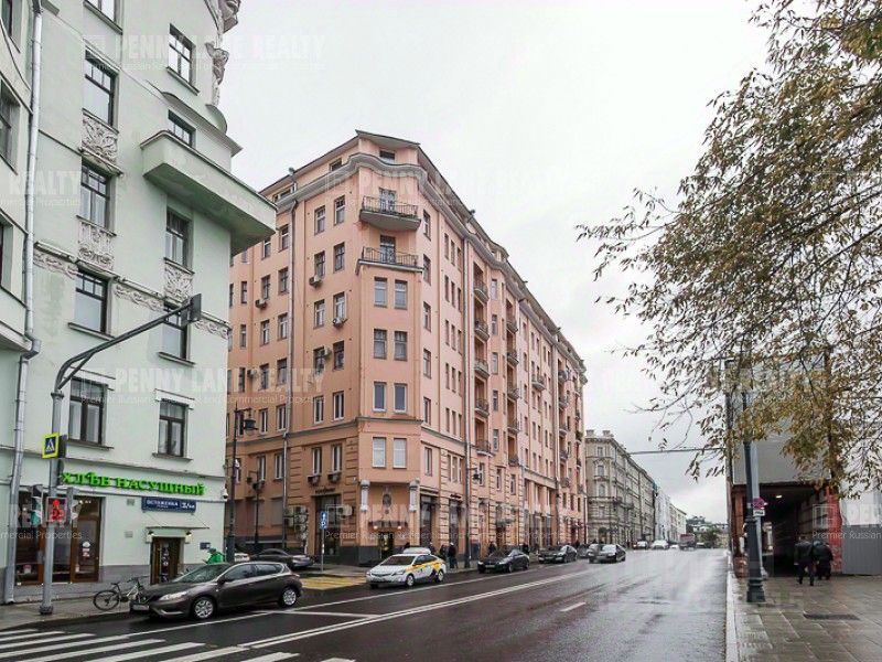 m. Kropotkinskaya: Apartment, 4-rooms
