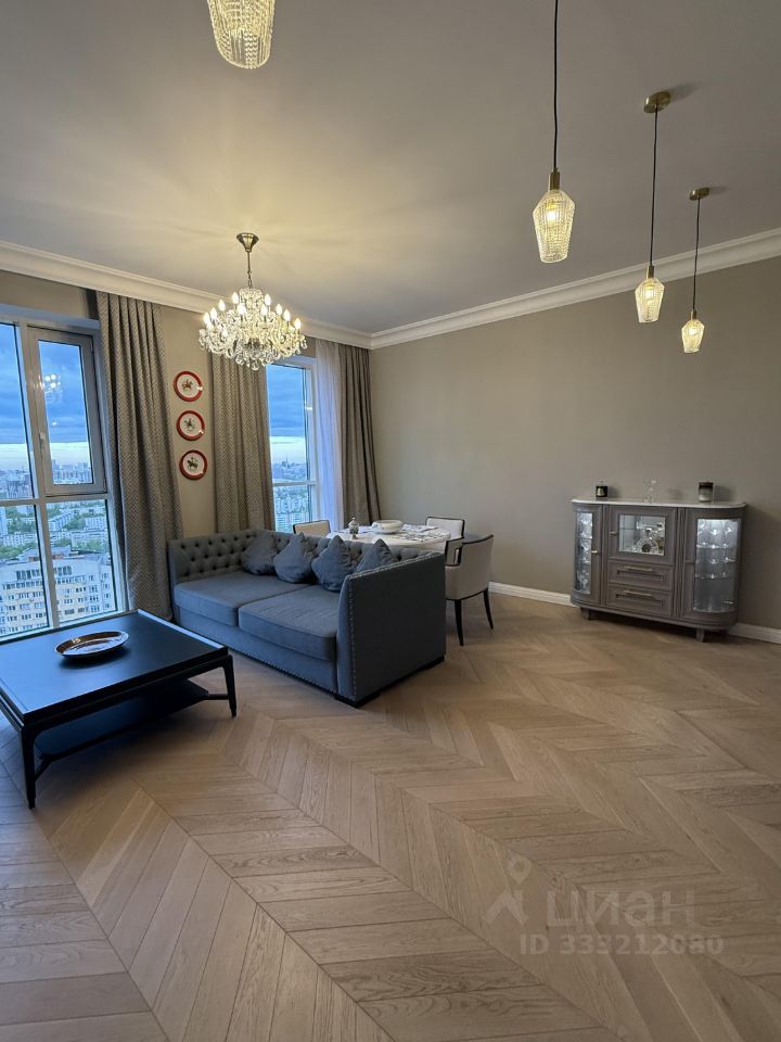 m. Narodnoe Opolchenie: Apartment, 2-rooms