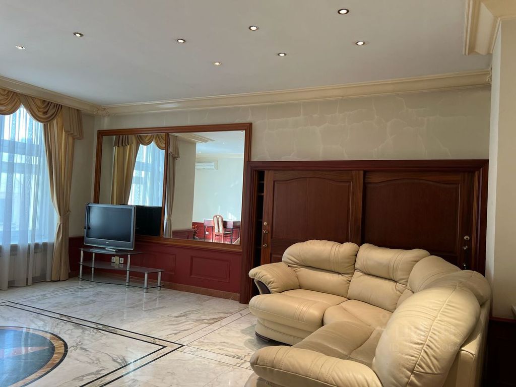 m. Mayakovskaya: Apartment, 1-rooms