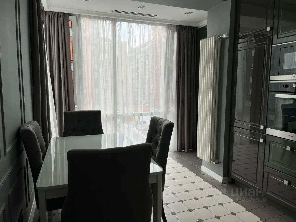 m. Ulitsa 1905 goda: Apartment, 2-rooms
