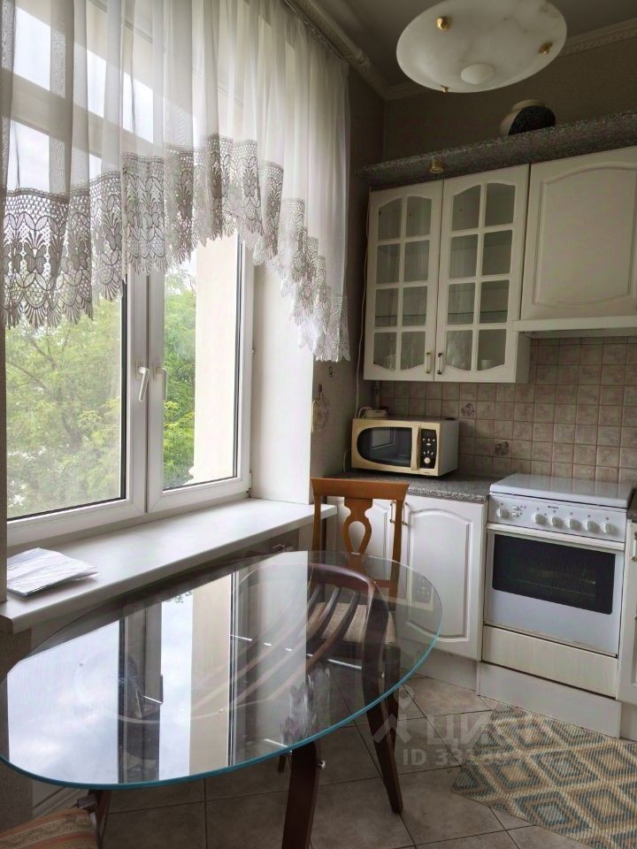 m. Kievskaya: Apartment, 2-rooms