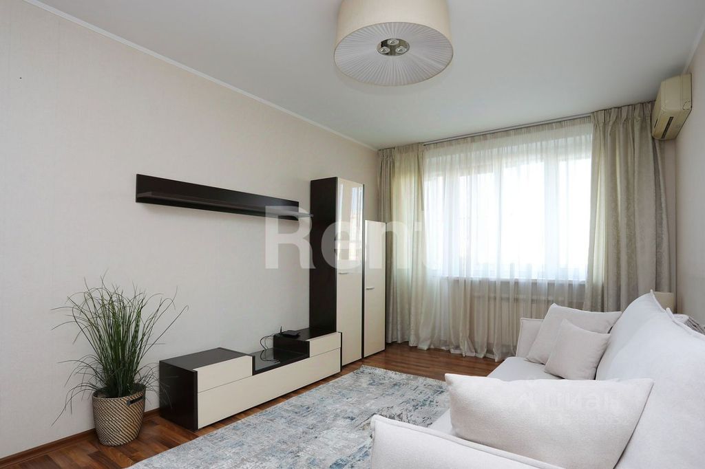 m. Tretyakovskaya: Apartment, 1-rooms