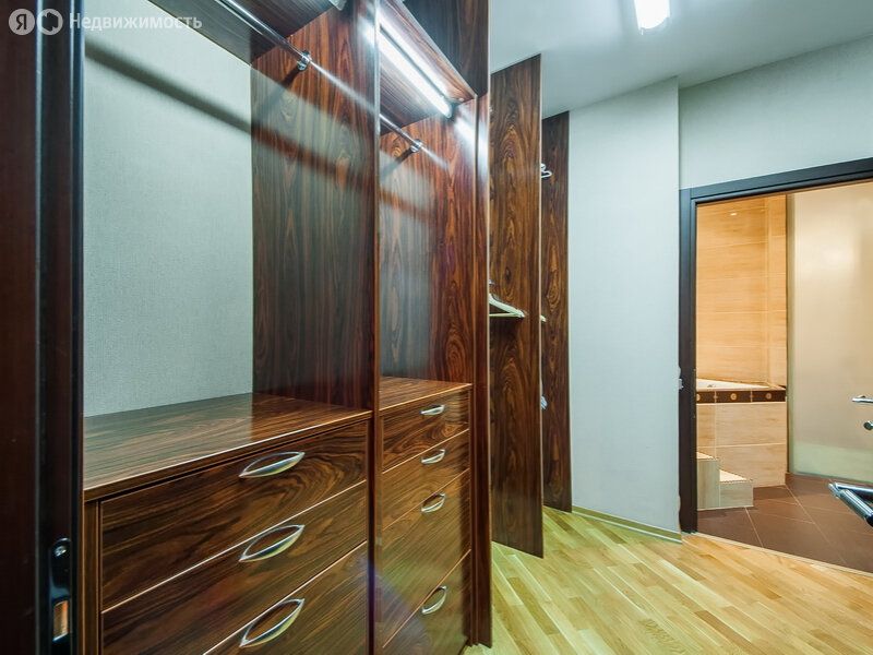 m. Akademicheskaya: Apartment, 3-rooms