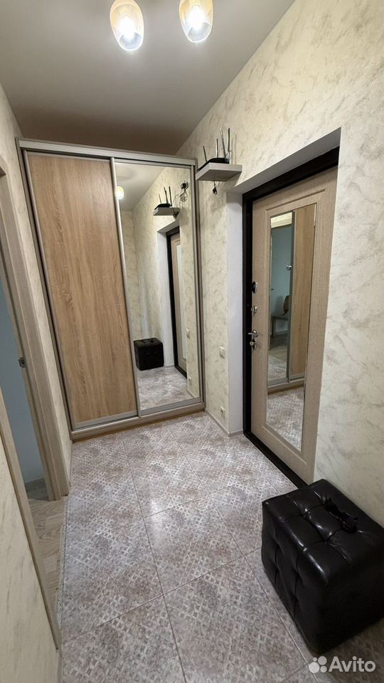 m. Lukhmanovskaya: Apartment, 1-rooms