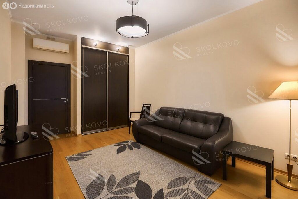 m. Krylatskoe: Apartment, 3-rooms