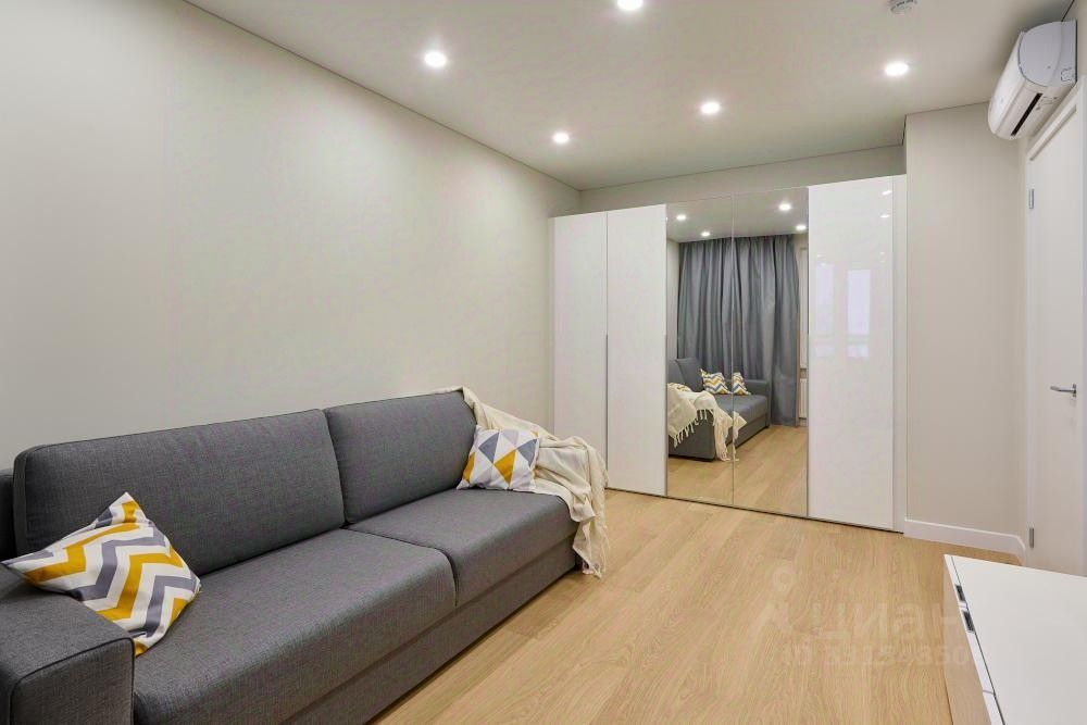 m. Oktyabrskoe pole: Apartment, 1-rooms